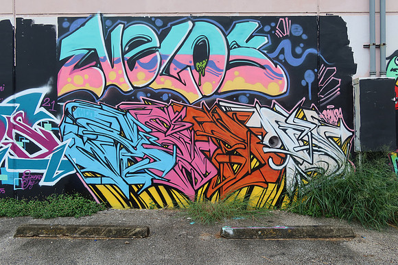 Chestnut Street Wall 0013