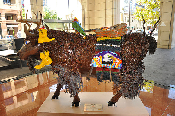 Hairy Deer Play A Tune