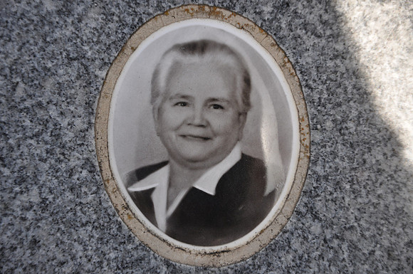 Barbosa, Julia T.