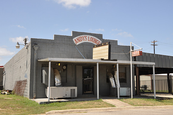 Andy's Lounge
