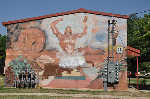 Housing Project Murals 0052