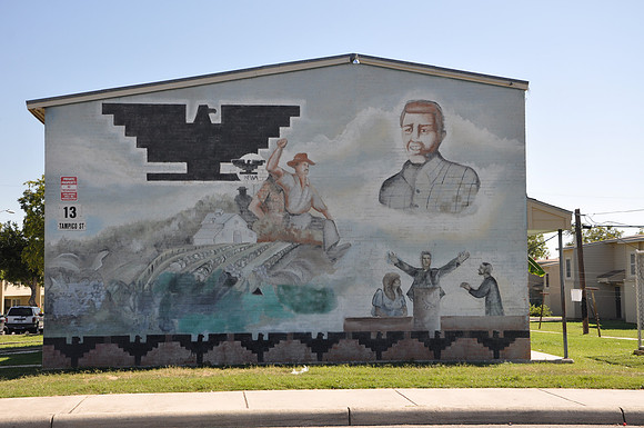Housing Project Murals 0006