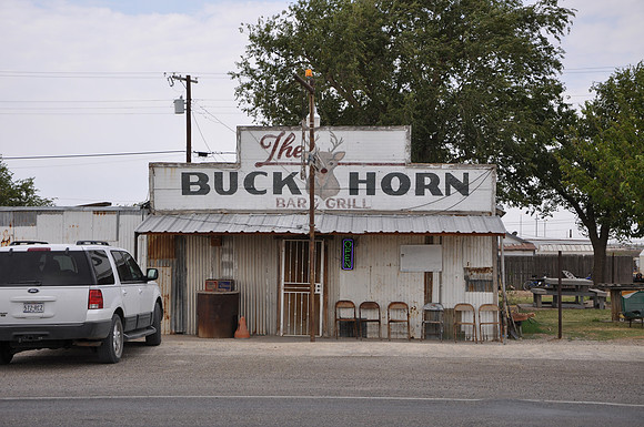 Buck Horn Bar & Grill