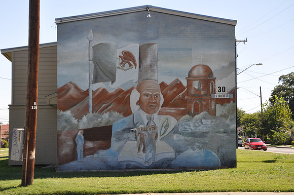Housing Project Murals 0013