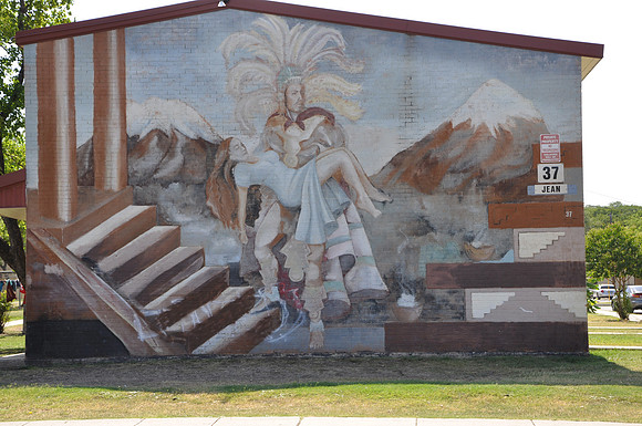 Housing Project Murals 0032