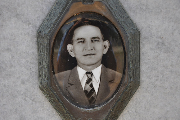 Cardenas, Eduardo de la Garza
