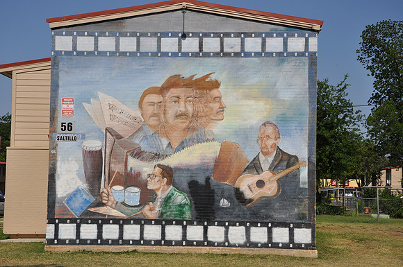 Housing Project Murals 0001