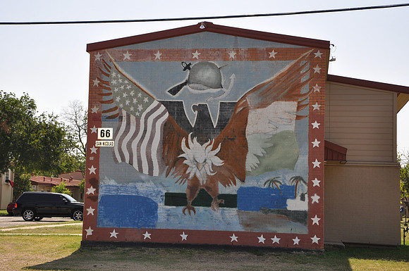 Housing Project Murals 0044