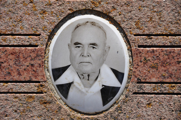 Gonzalez, Dionisio