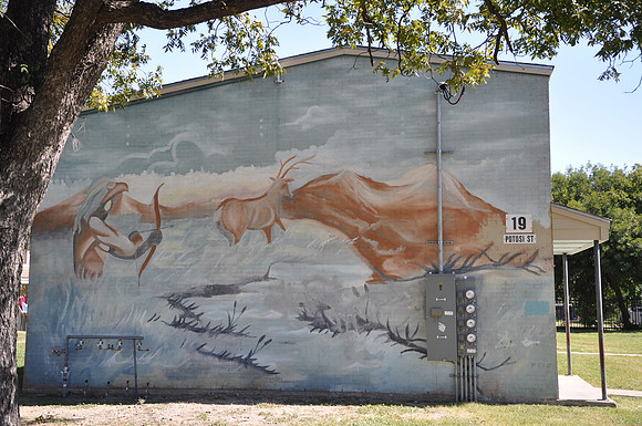 Housing Project Murals 0029