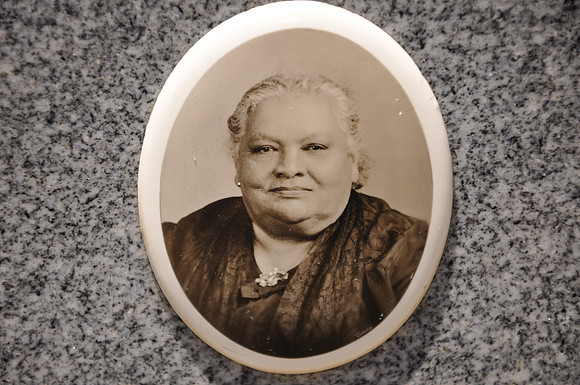 Bitoni, Angelita