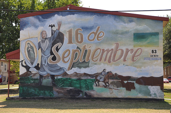 Housing Project Murals 0043