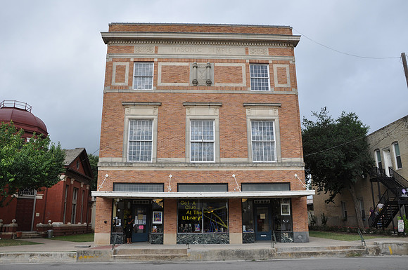 Masonic Lodge - 690 - Lockhart