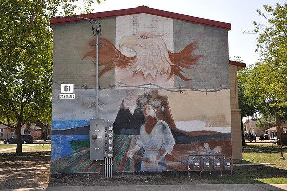 Housing Project Murals 0051