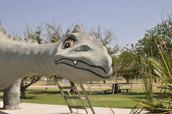 Dinny the Dinosaur 02