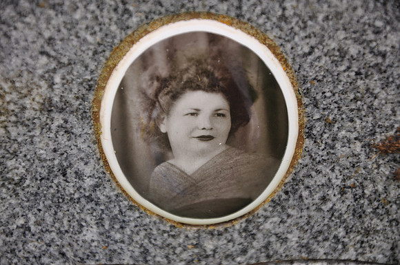 Fernandez, Juanita