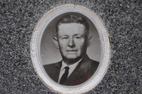 Elsik, Henry