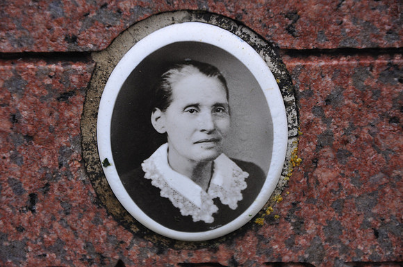 Calderon, Inez