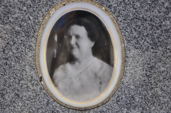 Bruggman, Annie Lee