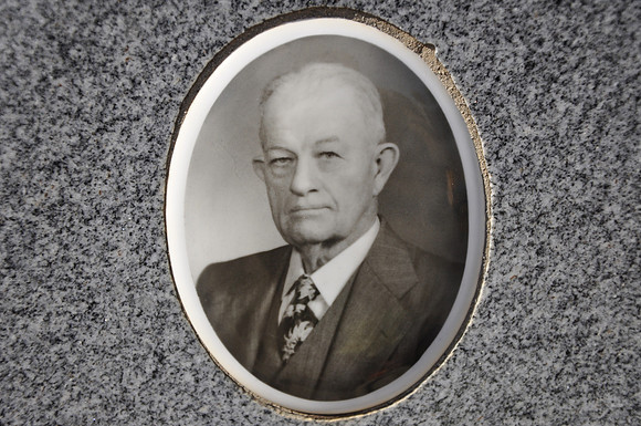 Bockholt, Frank J.