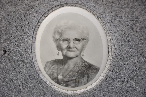 Davila, Luisa R.
