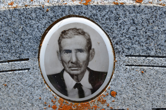 De Los Santos, Pedro