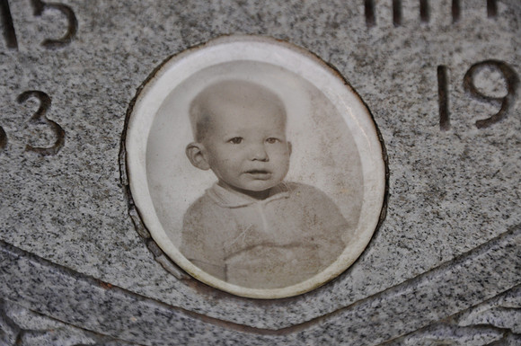 Batey, Damon W.