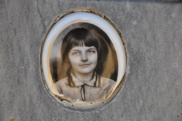 Bohne, Edna