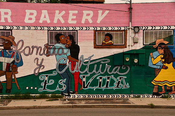 Familia y Cultura Es Vida 0001d