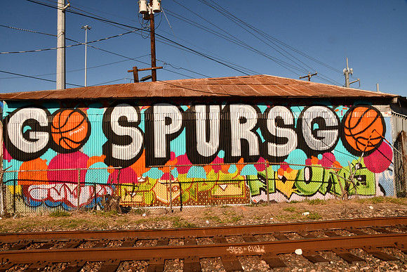 Go Spurs 0001