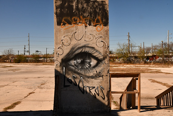 Eye 0001
