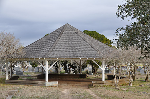 Oak Grove Cemetery Tabernacle