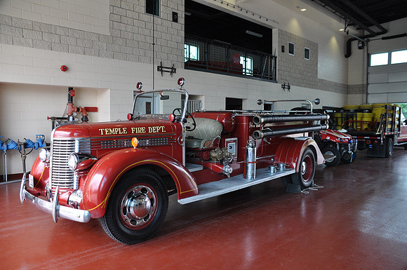 Diamond T Fire Truck 0001a