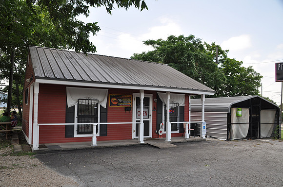 Pit Stop Bar-B-Q 0001a