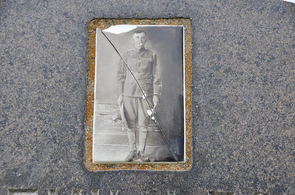 Lesikar, Emil 1