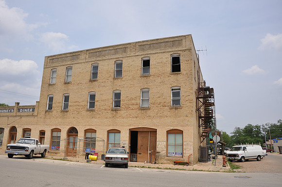 Pines Hotel
