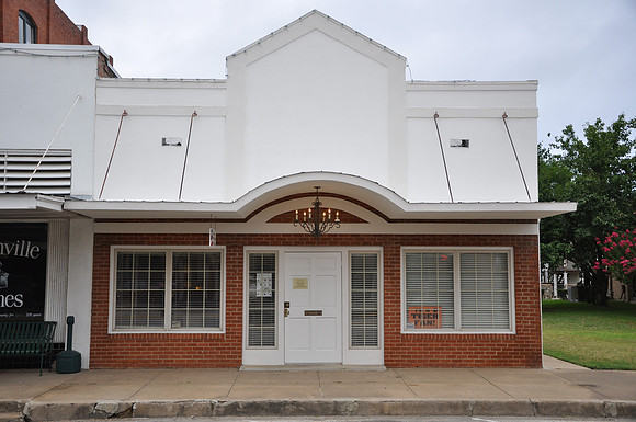305 Main Street