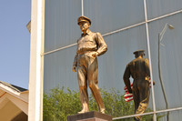 General Douglas MacArthur 02