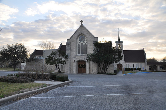 Holy Cross Lutheran Church