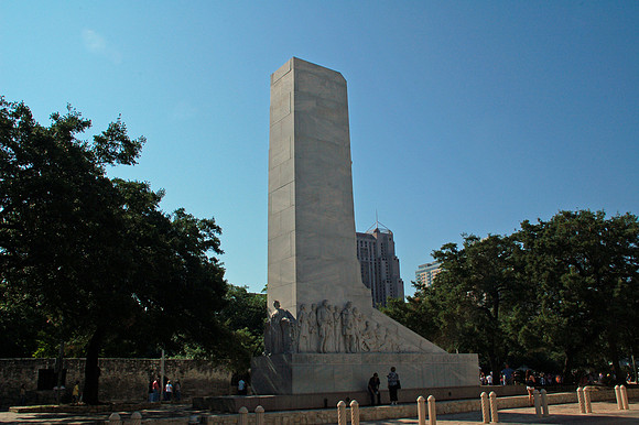 Alamo Cenotaph