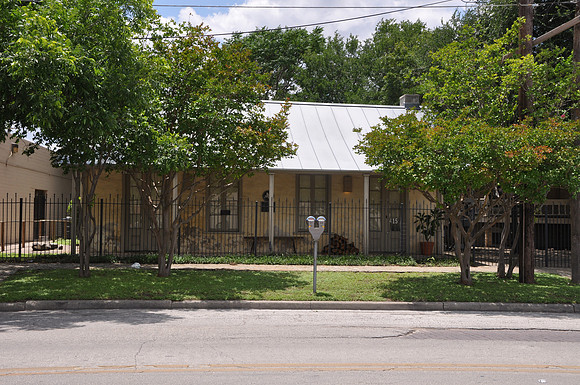 Engleman-Muench House