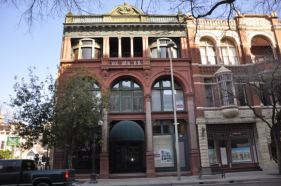 Staacke Brothers Building