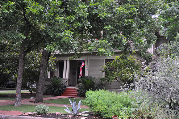 Philquist-Wood House