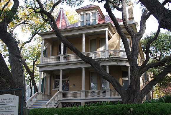 Pierre Bremond Home