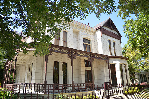 Hirshfeld House