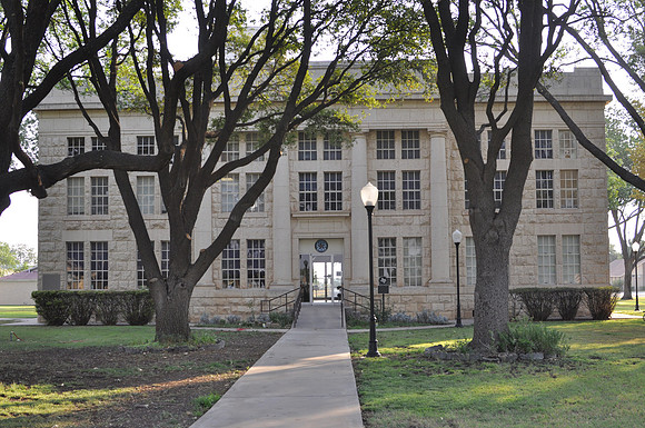 Schleicher County Courthouse