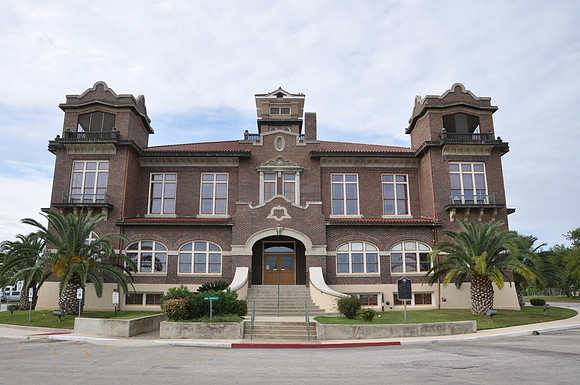 Atascosa County Courthouse