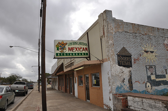Los Dos Laredos