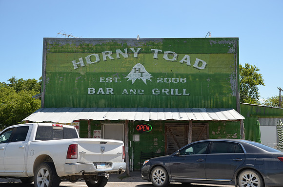 Horny Toad Bar & Grill