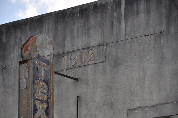 Building - 1912 - McLennan County 0001b